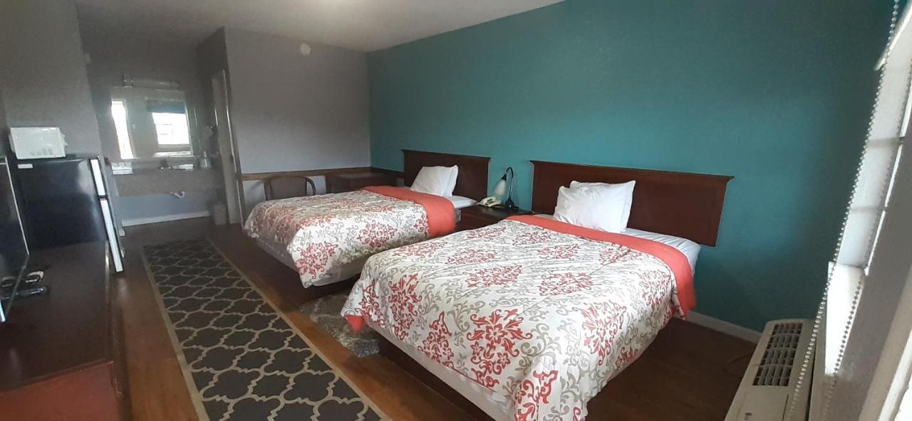 Woodfield Inn And Suites Yoakum Экстерьер фото